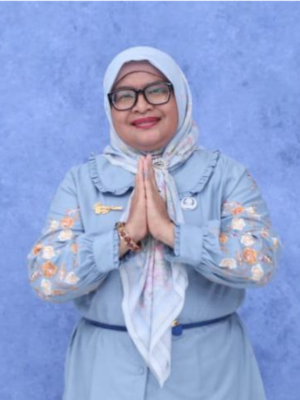 Gusmiceharni, S.Pd. - Kepala Sekolah
